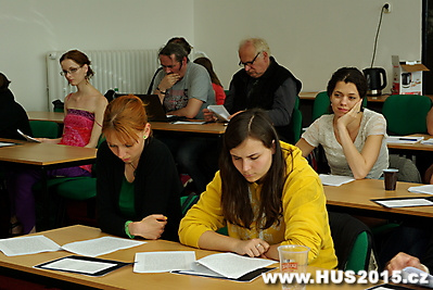 Studenti čtou Husa III._16