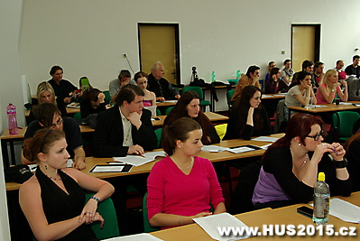 Studenti čtou Husa III._20a